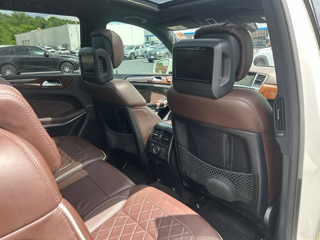 Used 2014 Mercedes-Benz GL 550 4MATIC image 48