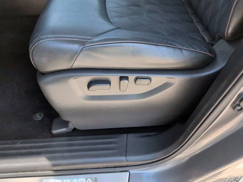 Used 2023 Nissan Armada Platinum w/ Captain's Chairs Package RWD image 14