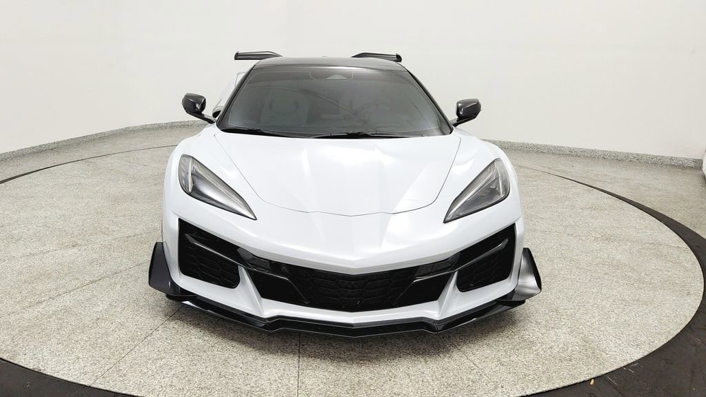 Used 2024 Chevrolet Corvette Z06 w/ Z07 Performance Package image 8