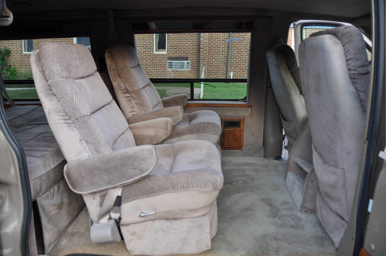 Used 1996 Chevrolet Express 1500 image 25