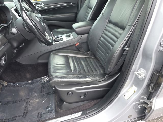 Used 2018 Jeep Grand Cherokee Limited AWD/4WD image 13