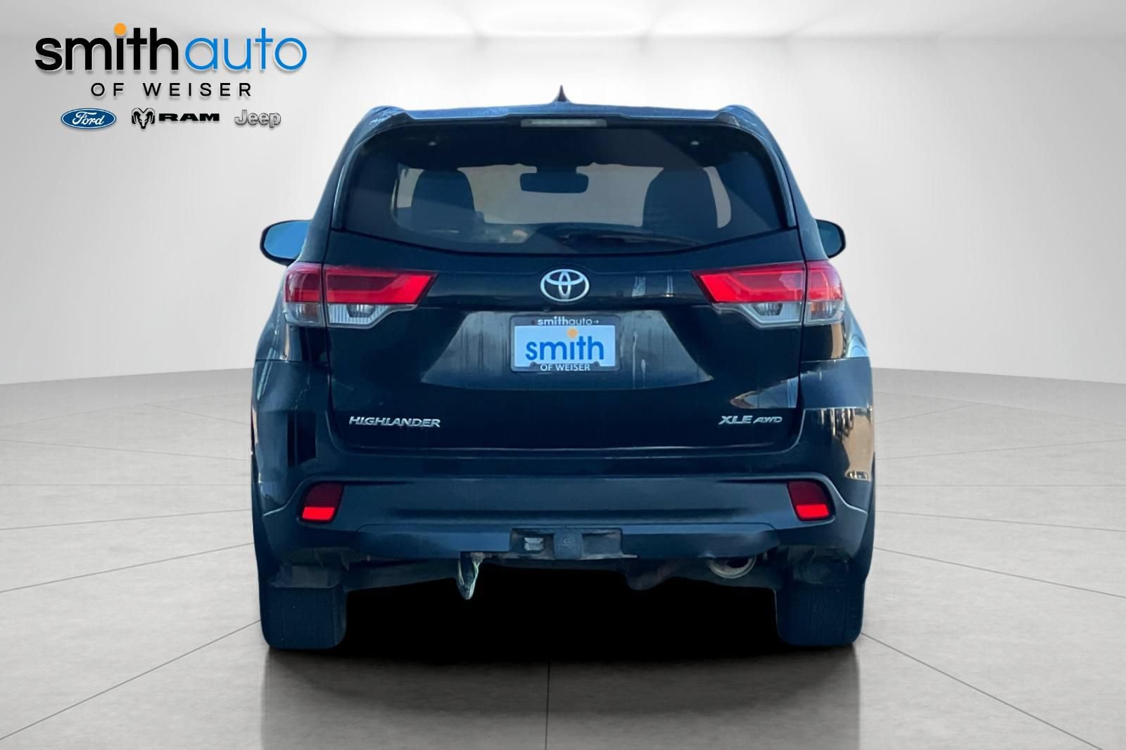 Used 2019 Toyota Highlander XLE AWD/4WD image 5