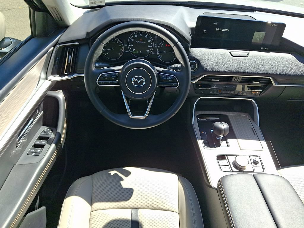 Used 2025 MAZDA CX-90 3.3 Turbo w/ Preferred Package AWD/4WD image 2