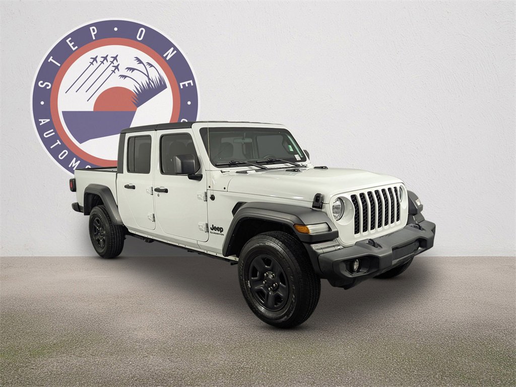 Used 2021 Jeep Gladiator Sport w/ Trailer Tow Package video 2