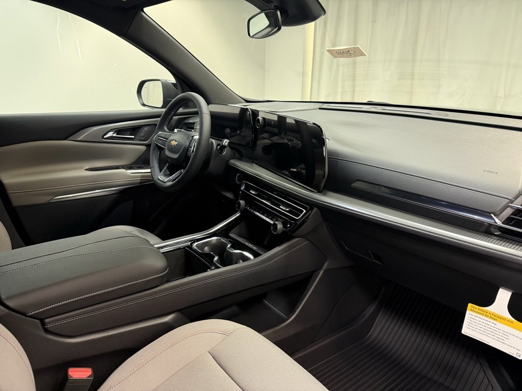 New 2026 Chevrolet Traverse LT image 16