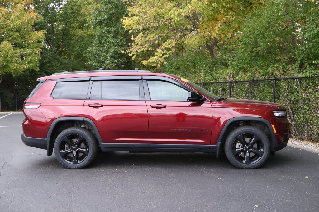 Used 2023 Jeep Grand Cherokee L Laredo AWD/4WD image 12