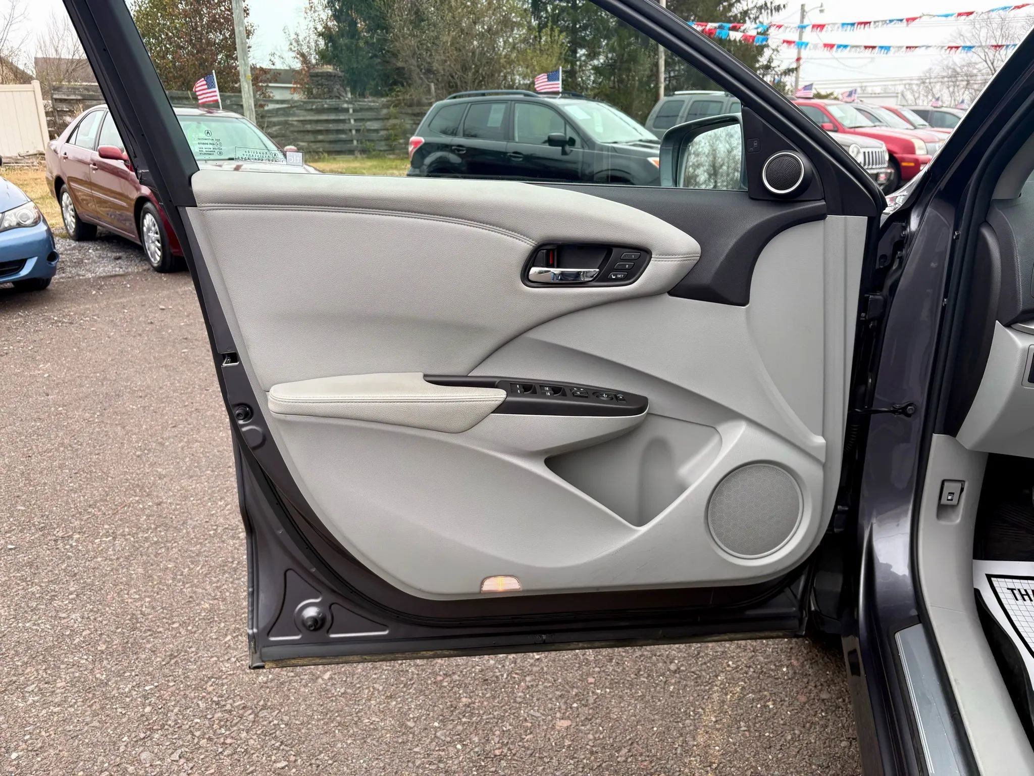 Used 2017 Acura RDX AWD w/ Technology Package image 11