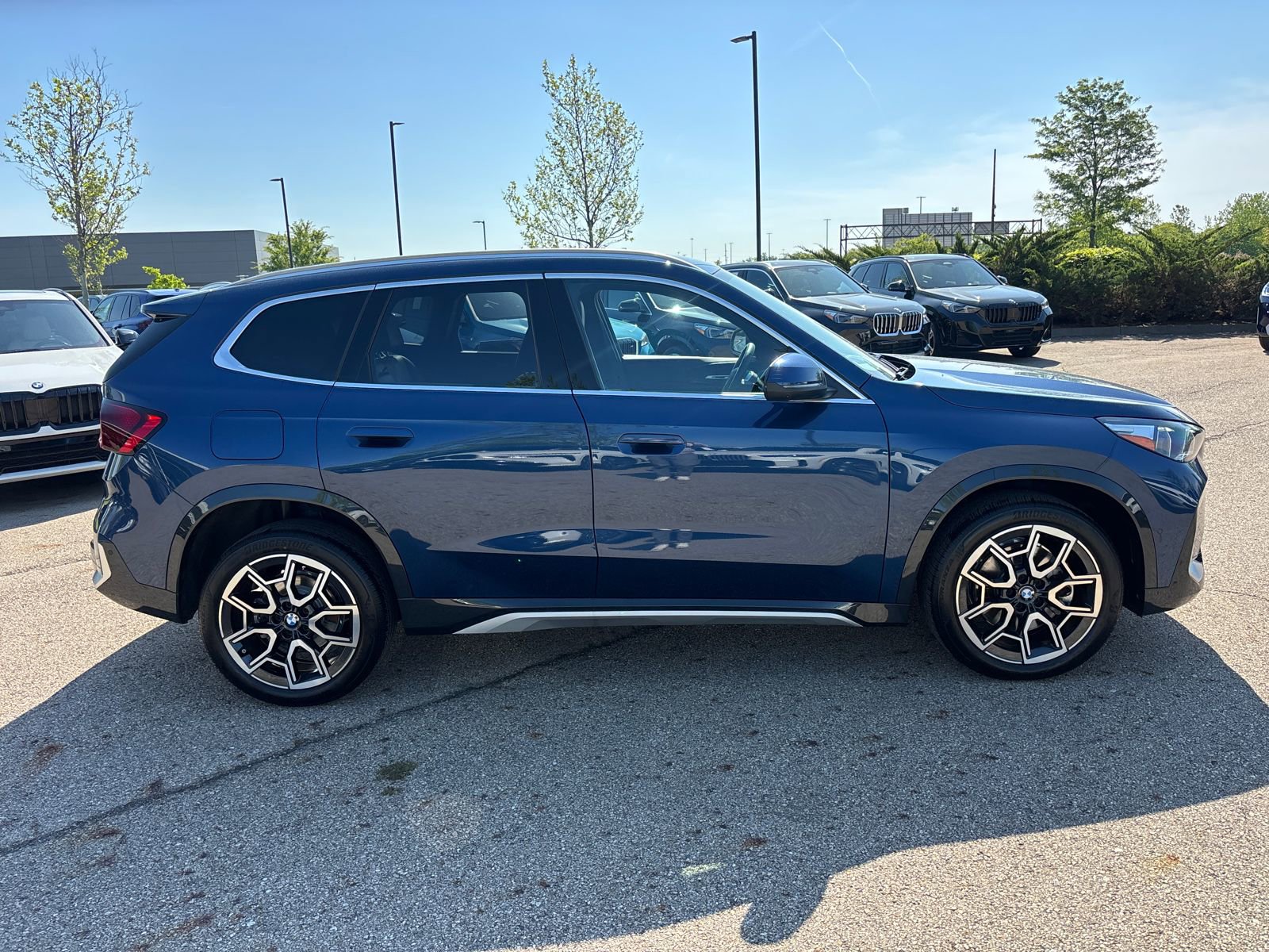 Used 2025 BMW X1 xDrive28i AWD/4WD image 4