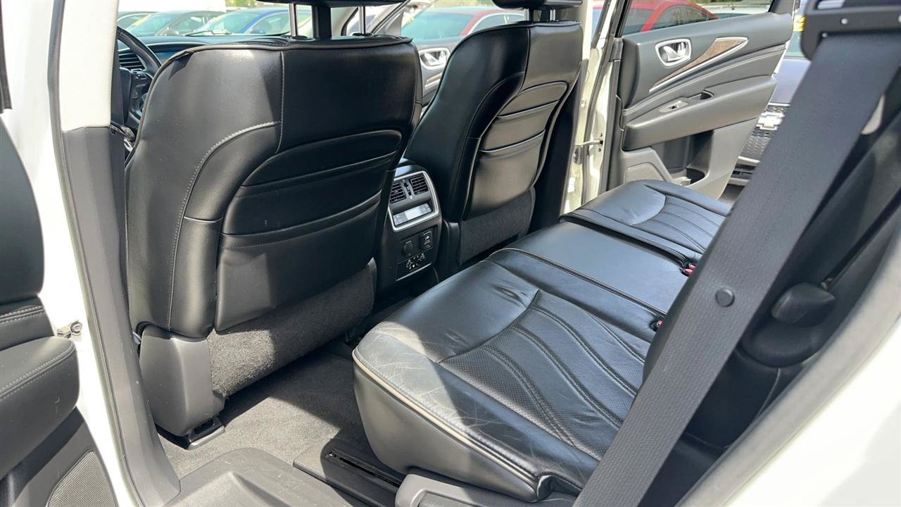 Used 2013 INFINITI JX35 AWD w/ Premium Pkg image 28