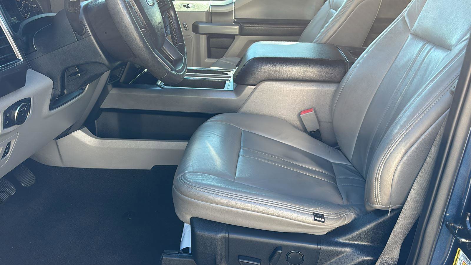 Used 2020 Ford F150 XLT w/ Equipment Group 302A Luxury image 14