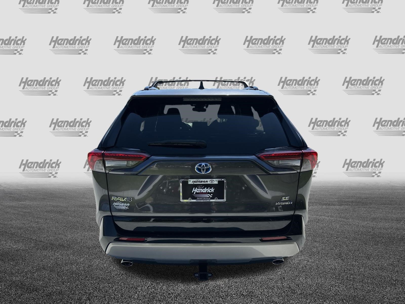 Used 2022 Toyota RAV4 SE w/ SE Grade Weather Package AWD/4WD image 9