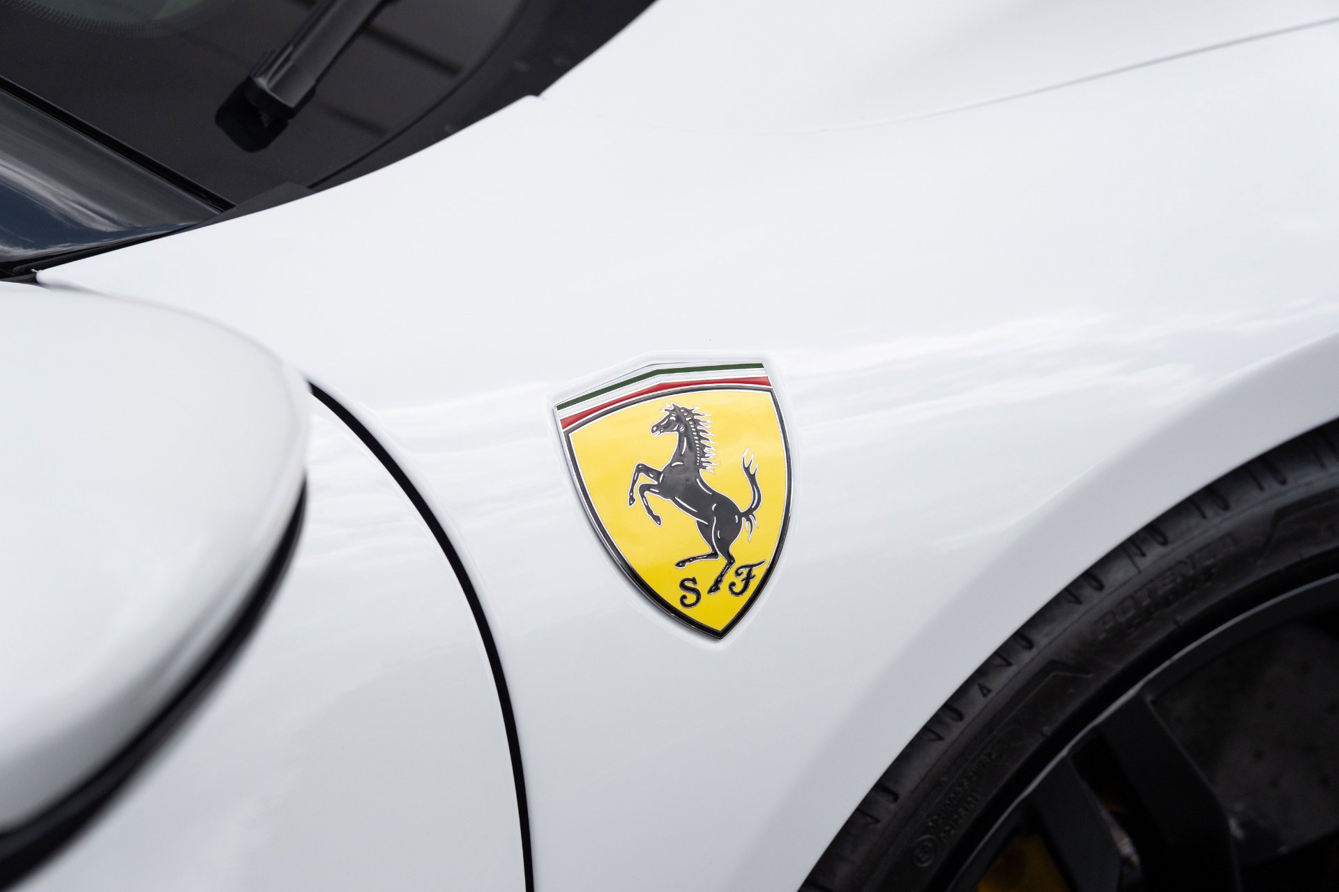 Used 2024 Ferrari 296 GTS RWD image 11