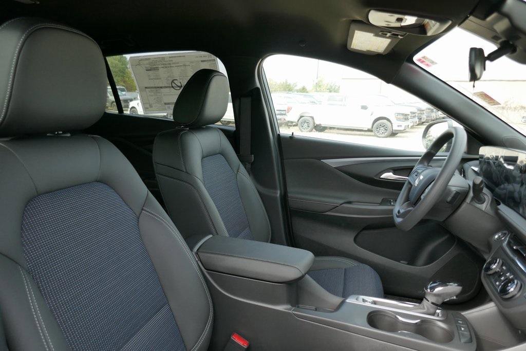 New 2026 Buick Envista Preferred image 8