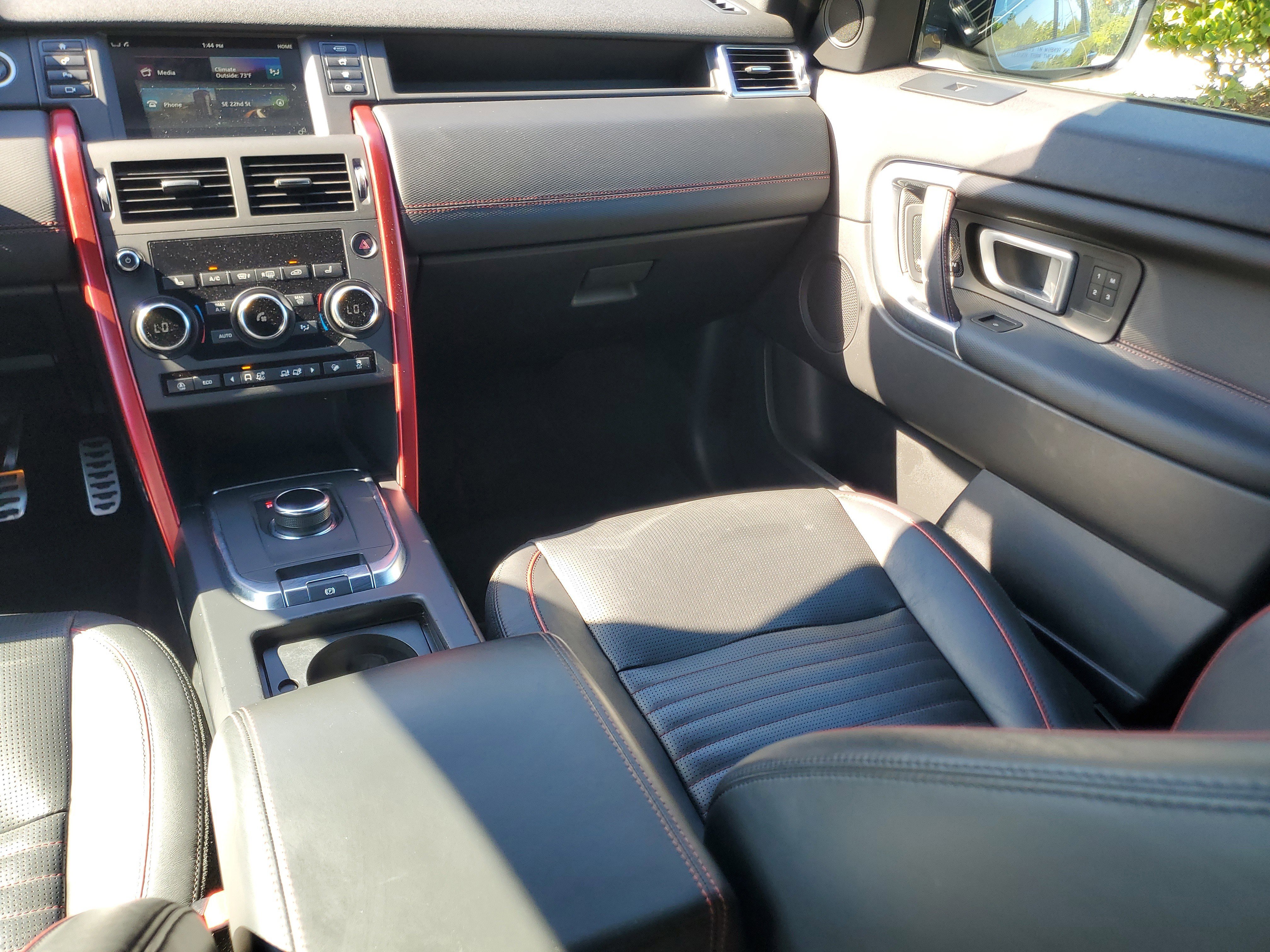 Used 2019 Land Rover Discovery Sport HSE image 15