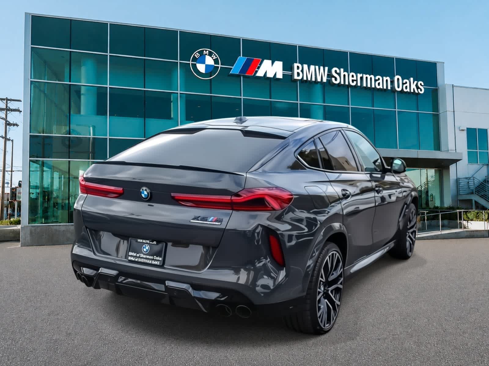 Used 2024 BMW X6 M Competition w/ Executive Package AWD/4WD image 4