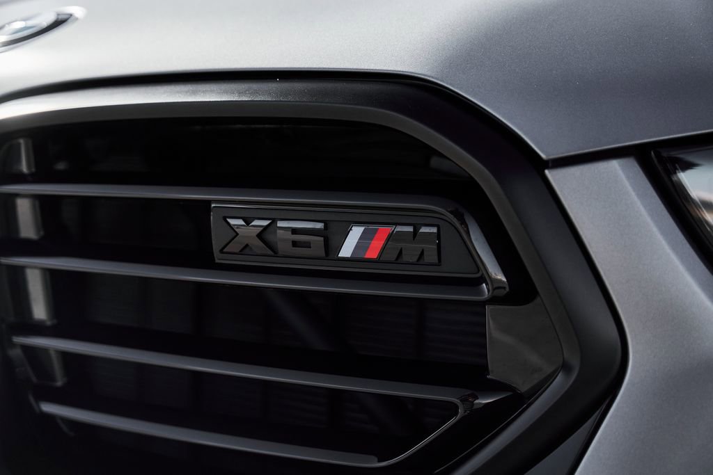 Used 2026 BMW X6 M Competition w/ Executive Package image 8
