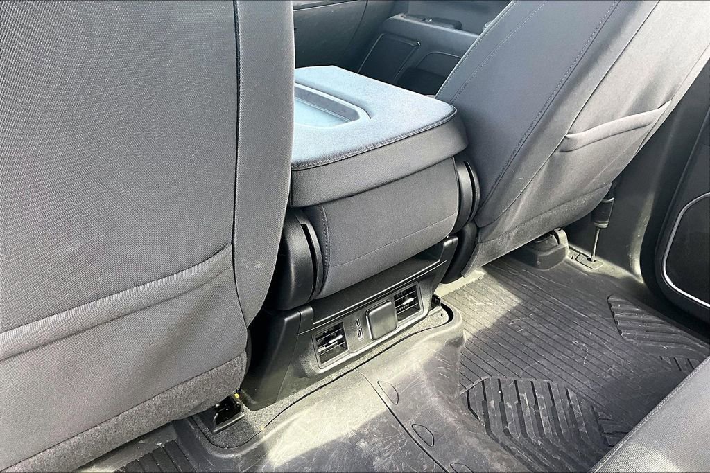 Used 2024 Chevrolet Silverado 2500 LT w/ All Star Edition image 11