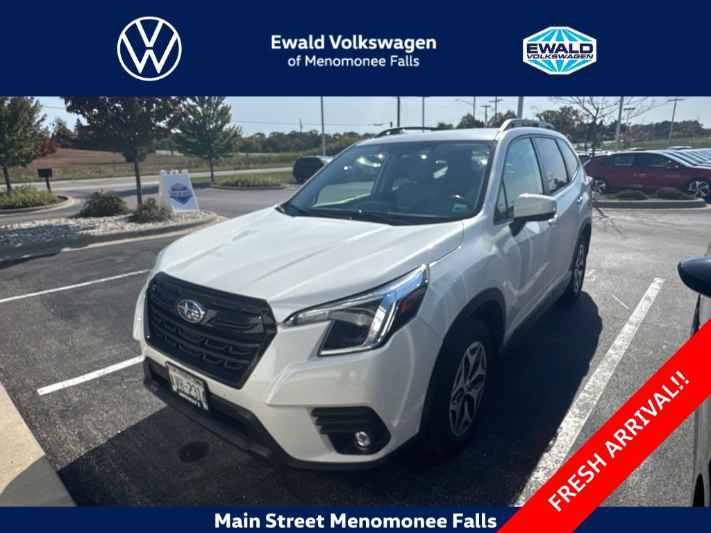 Used 2024 Subaru Forester Premium AWD/4WD image 3