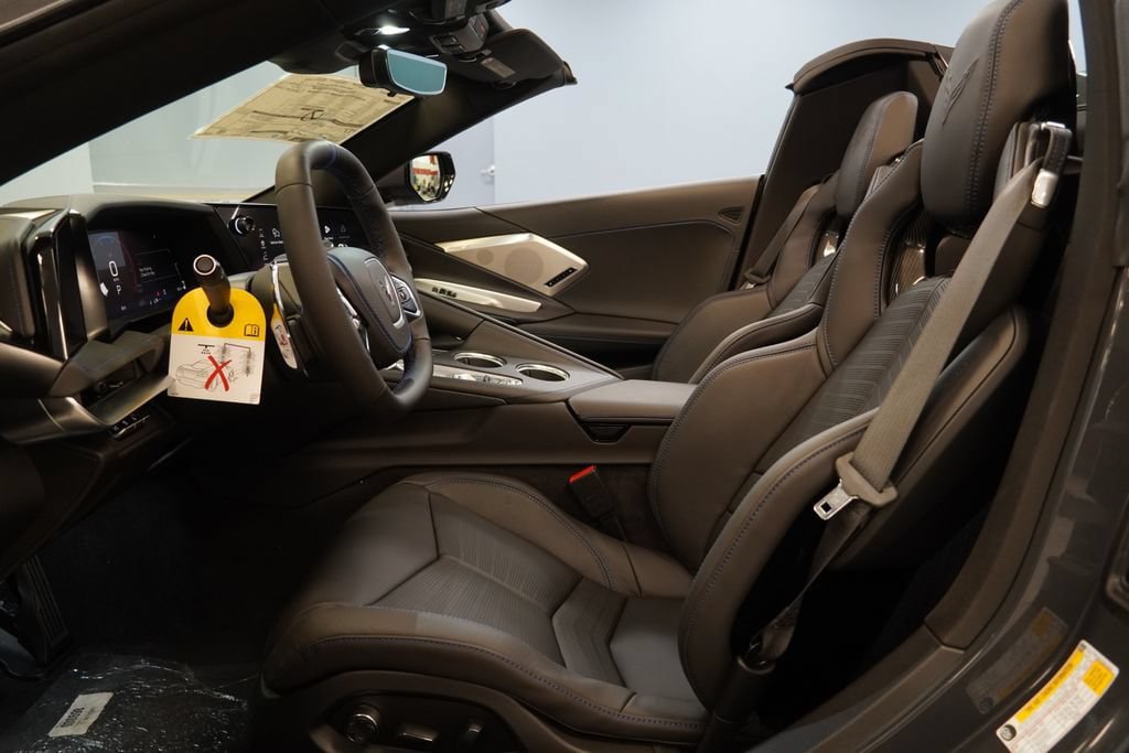 New 2027 Chevrolet Corvette Grand Sport w/ Z52 Sport Performance Package RWD image 4