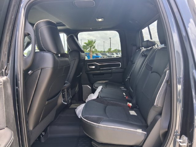 New 2026 RAM 3500 Laramie AWD/4WD image 21
