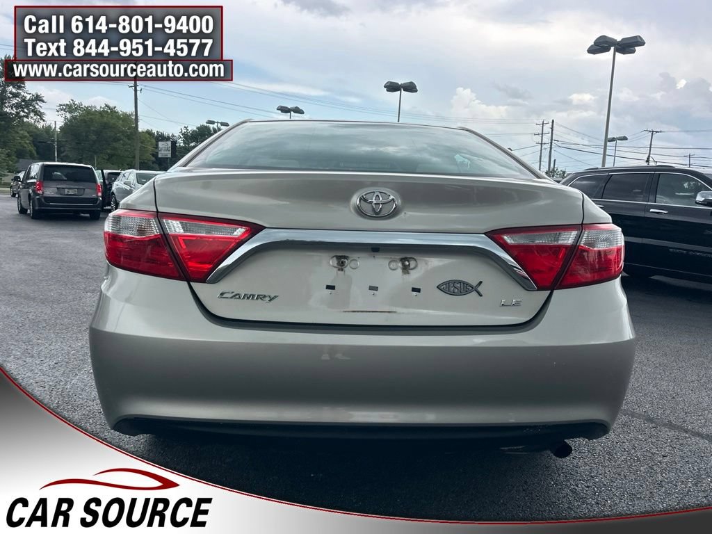 Used 2016 Toyota Camry LE FWD image 3