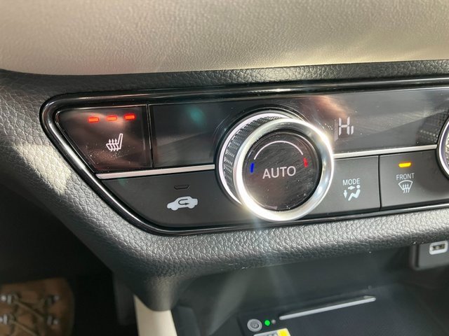 Used 2024 Honda HR-V EX-L image 2