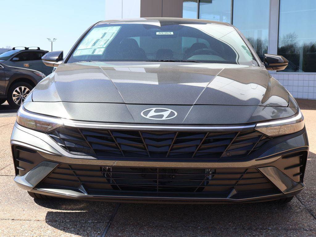 New 2026 Hyundai Elantra Sport image 8