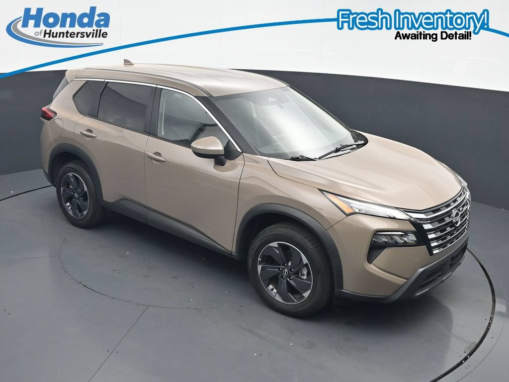 Used 2025 Nissan Rogue SV FWD image 12