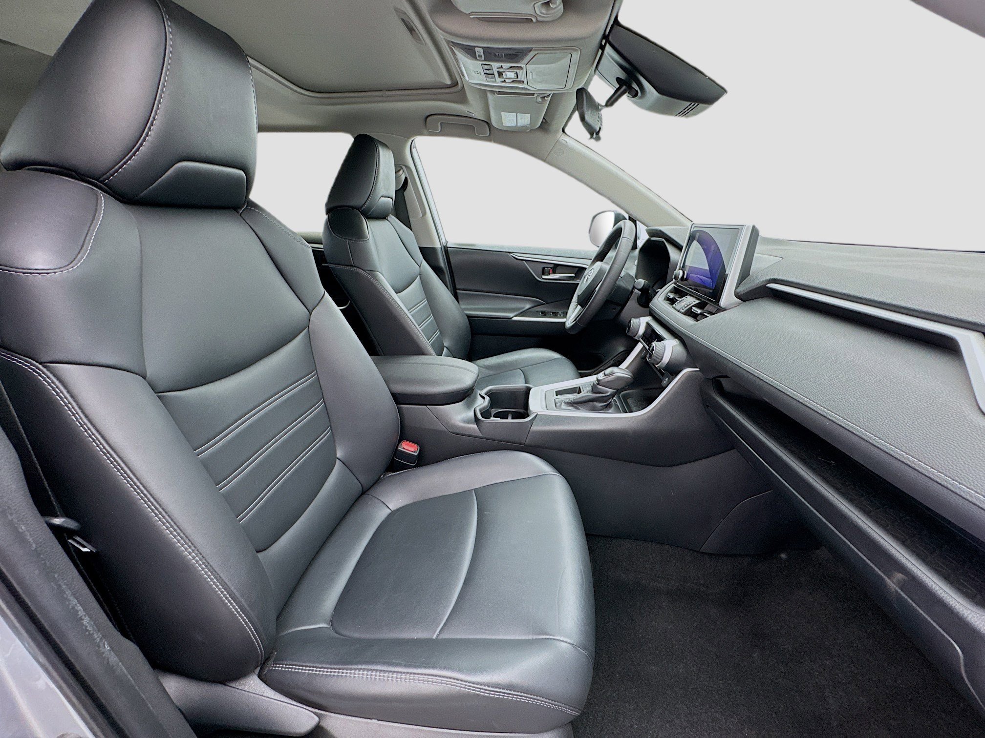 Used 2024 Toyota RAV4 XLE Premium image 20