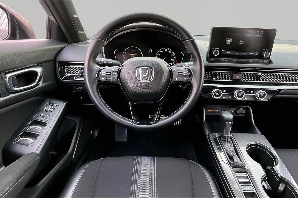 Used 2025 Honda Civic Sport image 9
