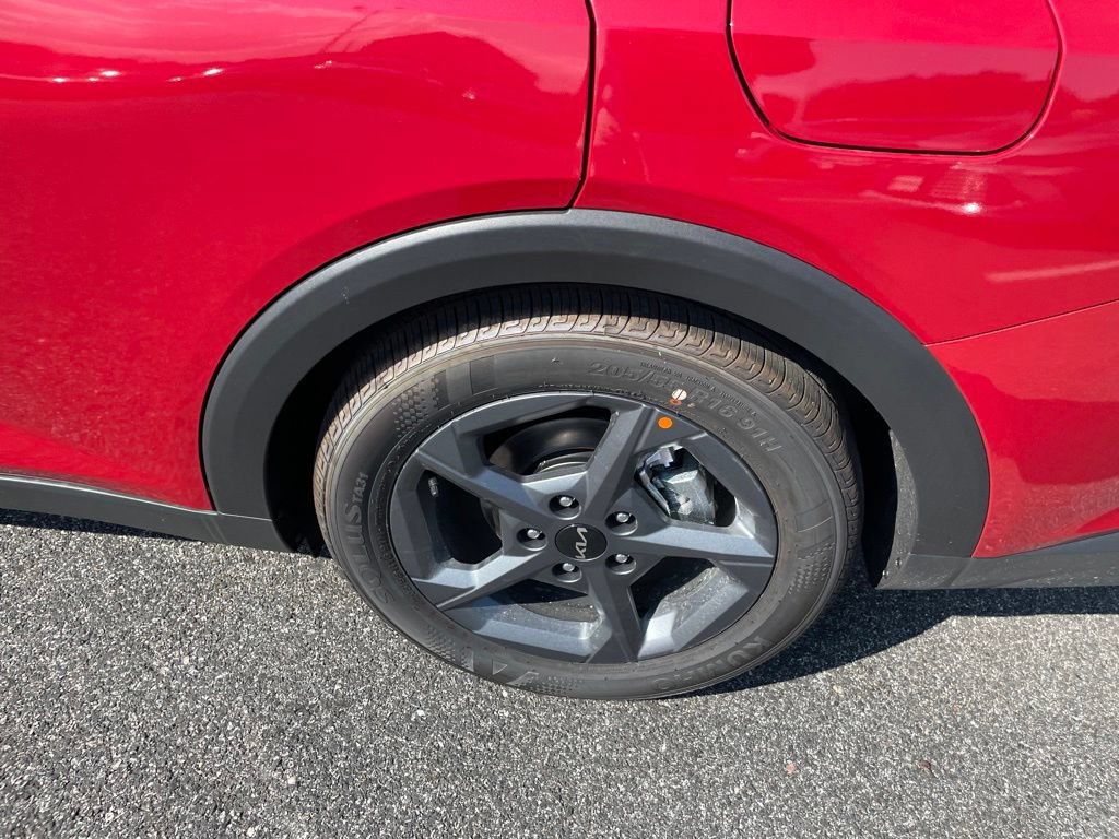 New 2026 Kia K4 FWD image 6