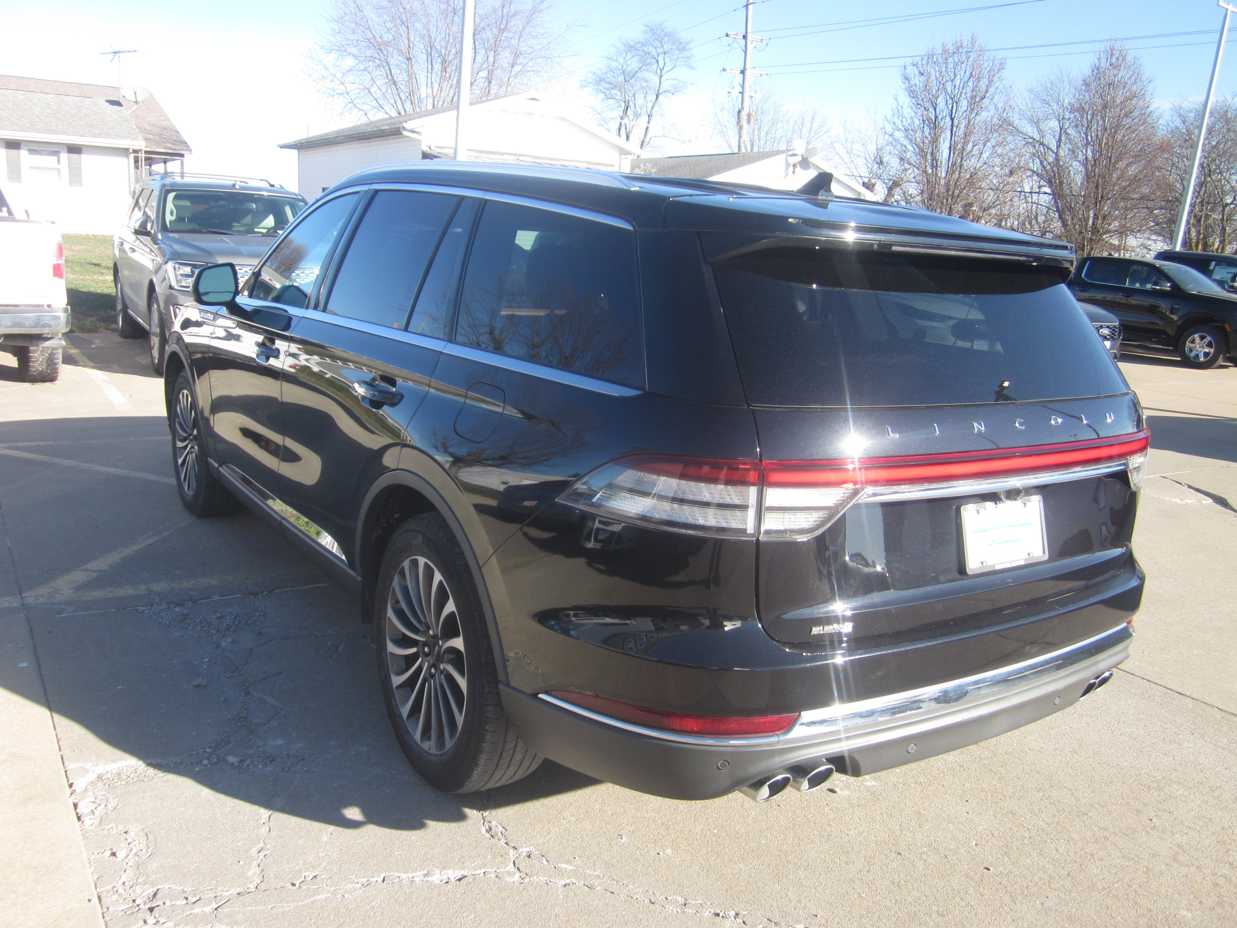 Used 2020 Lincoln Aviator Reserve w/ Elements Package Plus image 4
