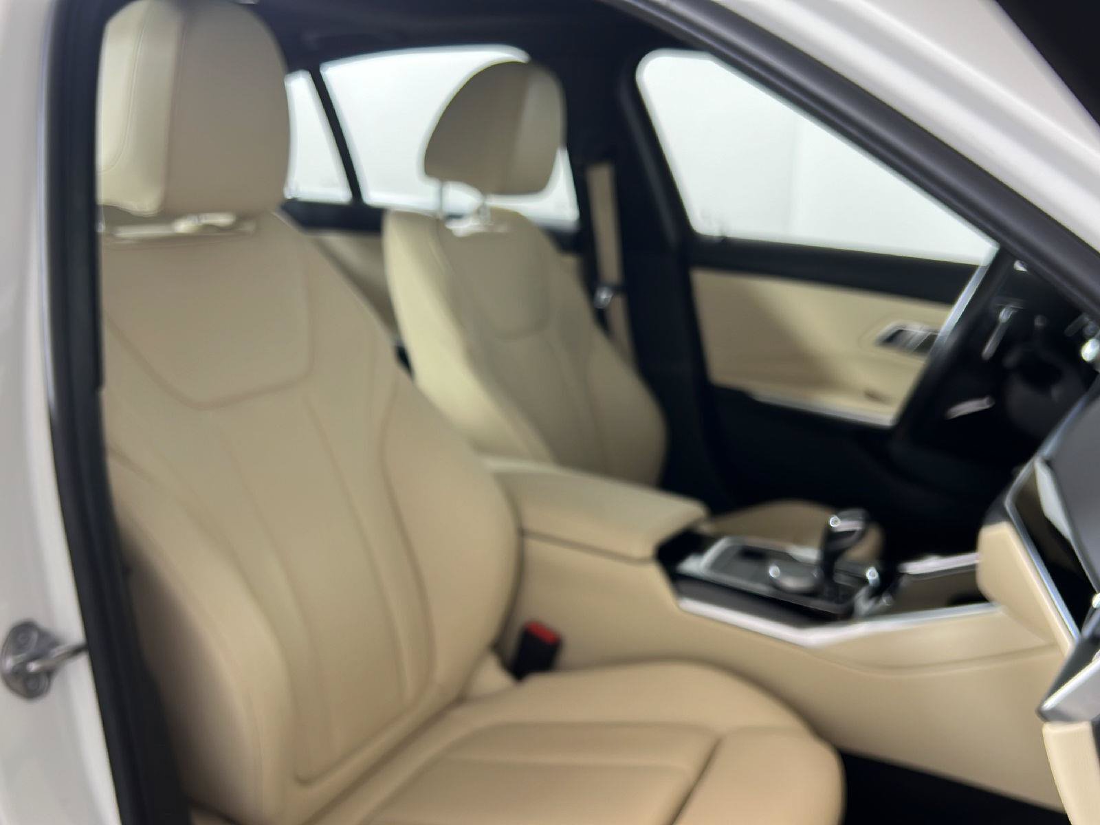 Used 2019 BMW 330i xDrive Sedan w/ Convenience Package AWD/4WD image 24