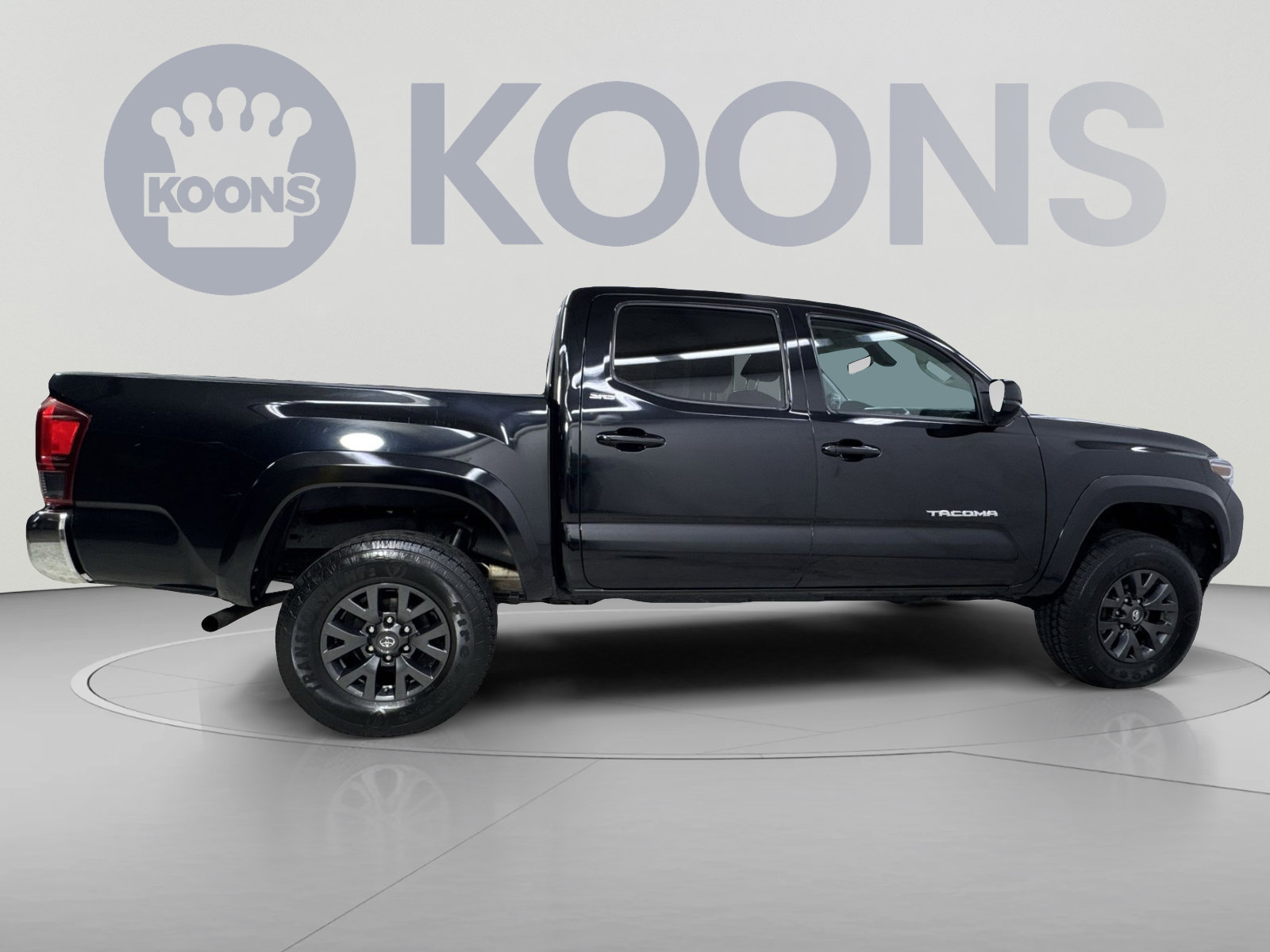 Used 2022 Toyota Tacoma SR5 AWD/4WD image 21