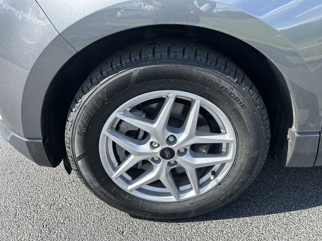 Used 2023 Ford Edge SEL AWD/4WD image 16