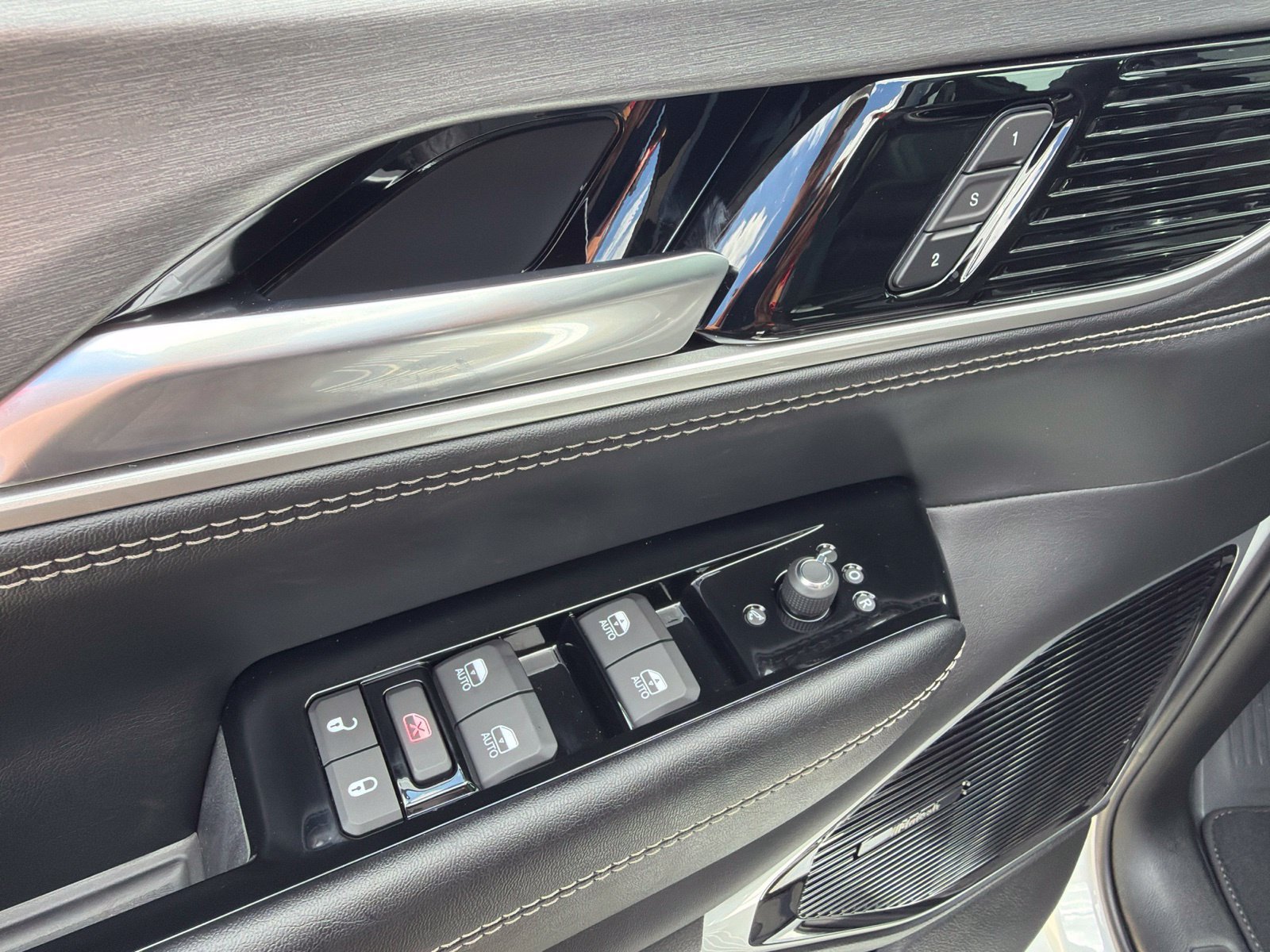 New 2026 Jeep Grand Wagoneer Limited AWD/4WD image 14