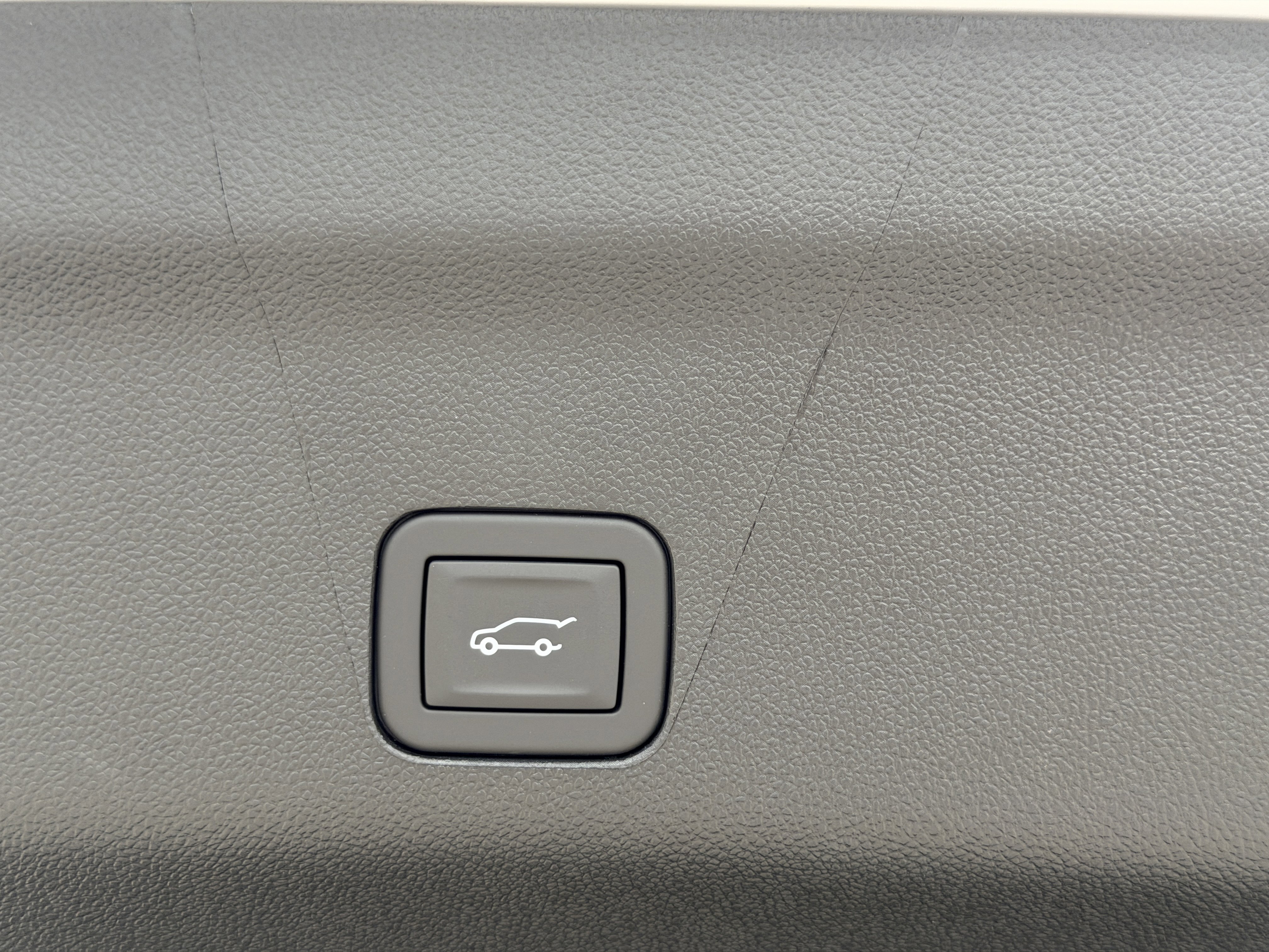 New 2026 Cadillac Escalade Platinum Sport w/ LPO, ONYX Package image 10