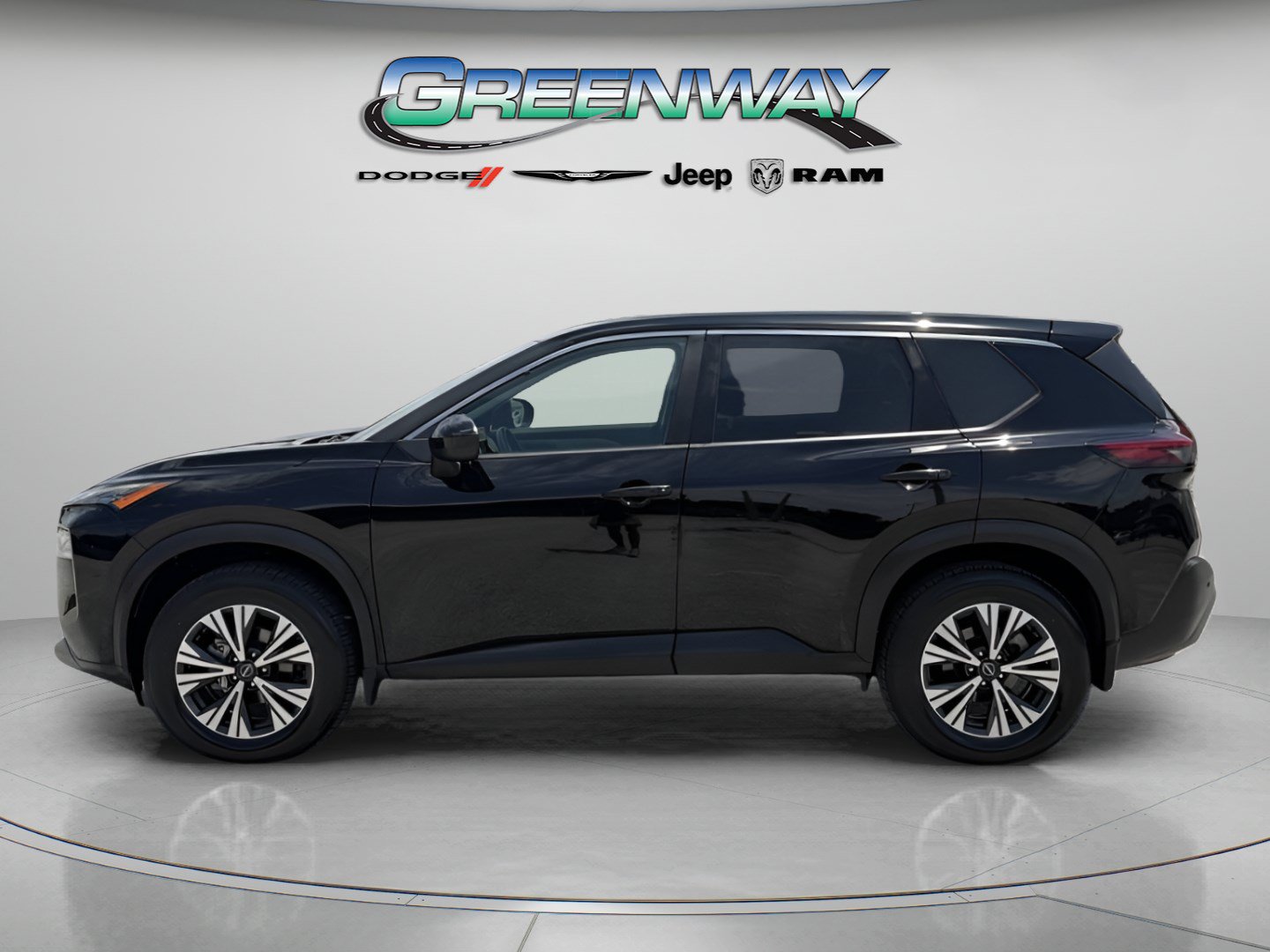 Used 2023 Nissan Rogue SV FWD image 2
