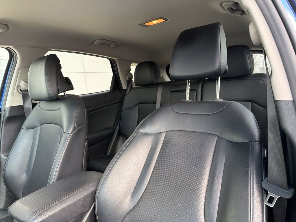 Certified 2023 Kia Sportage EX FWD image 4