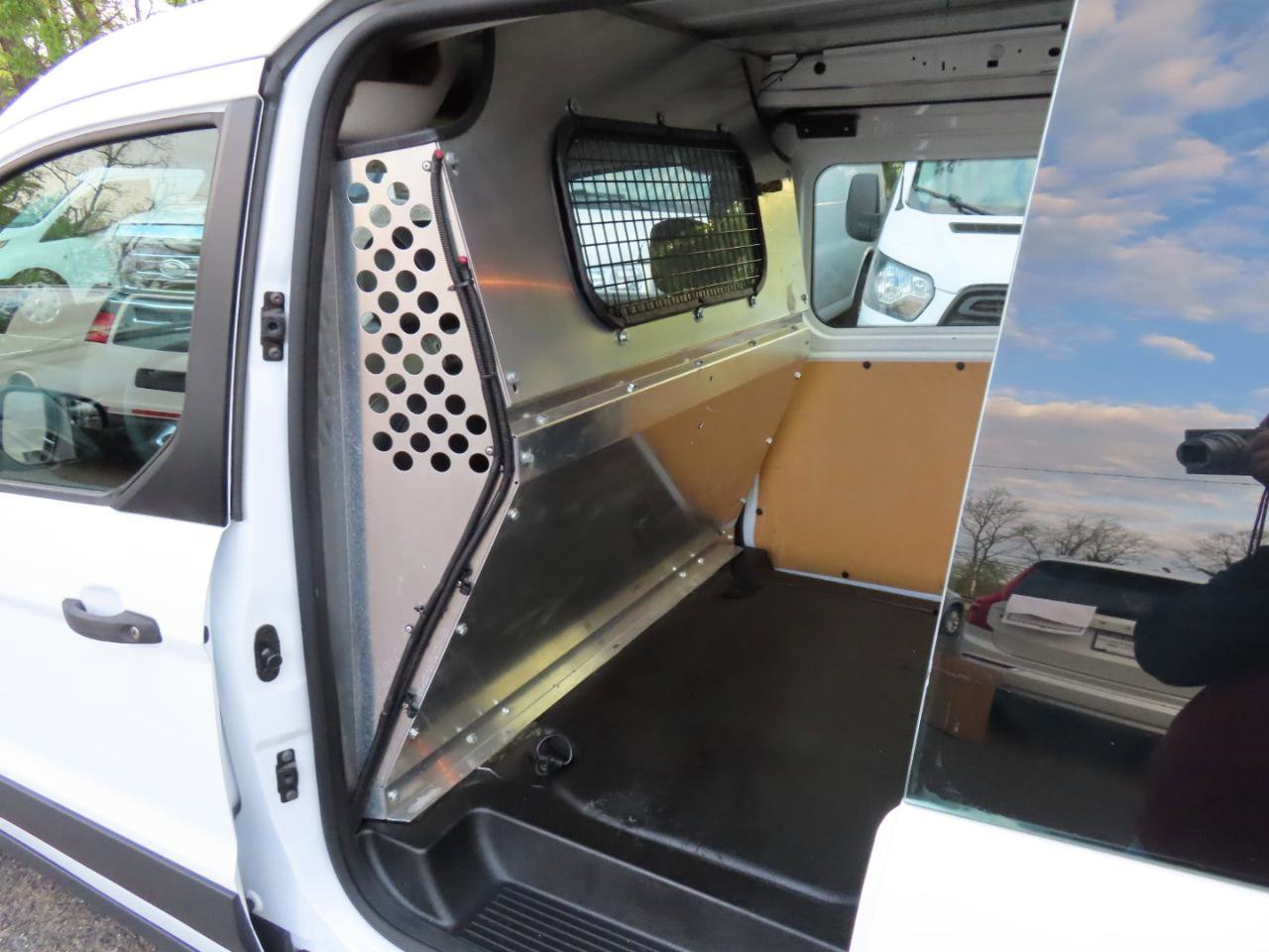 Used 2015 Ford Transit Connect XL FWD image 13