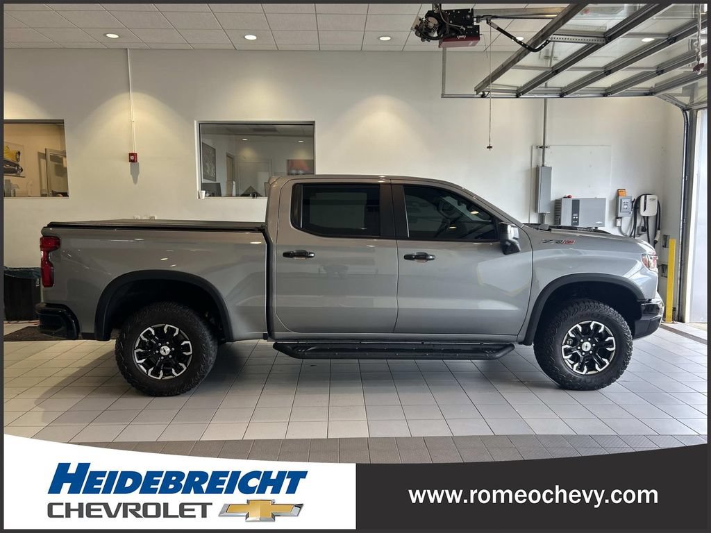 Used 2024 Chevrolet Silverado 1500 ZR2 w/ Technology Package AWD/4WD image 2