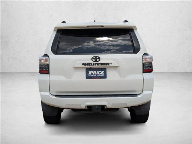 Used 2019 Toyota 4Runner SR5 AWD/4WD image 7
