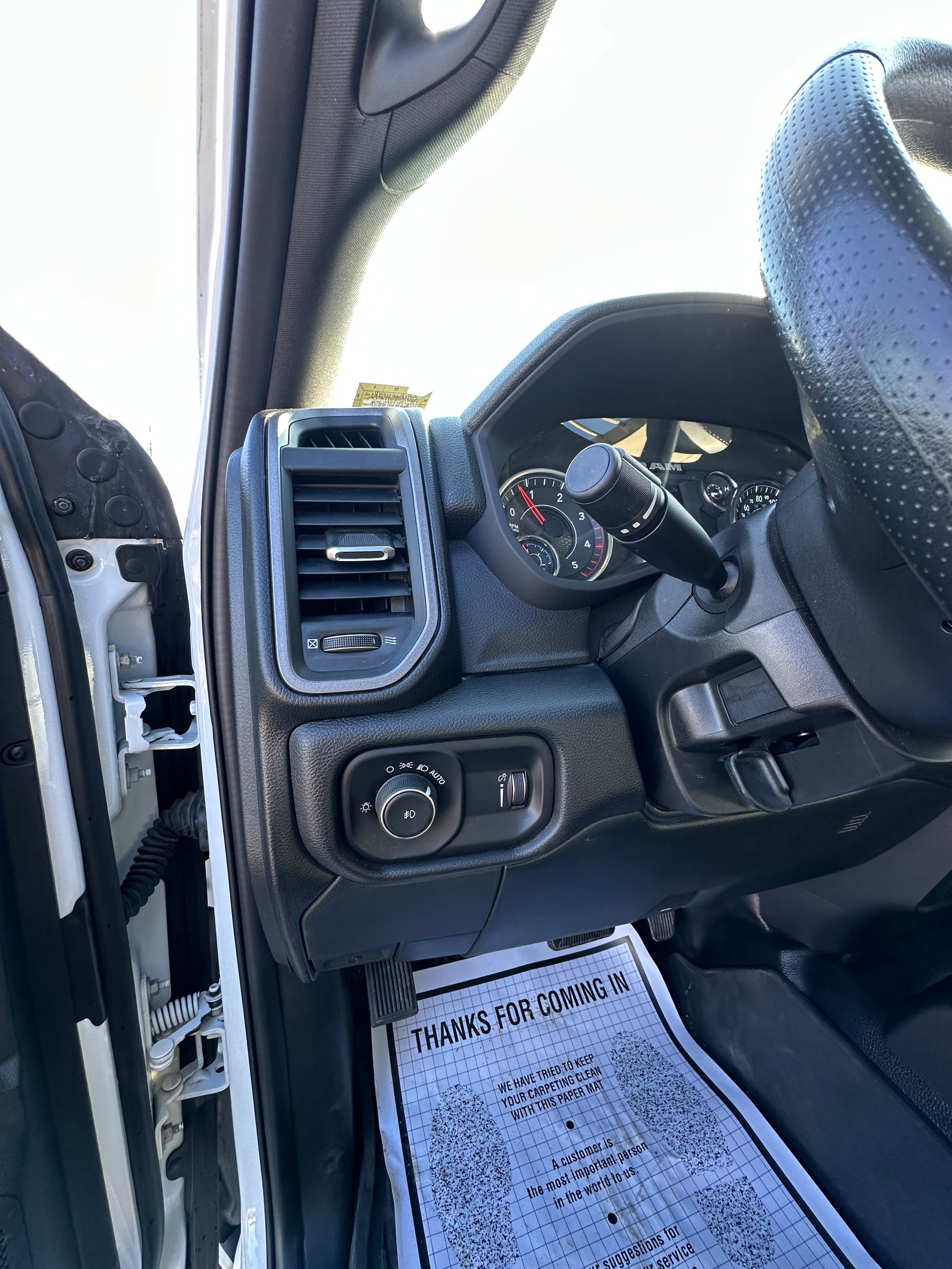 Used 2024 RAM 5500 Tradesman image 10