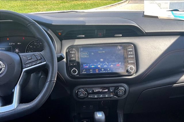 Used 2023 Nissan Kicks SR w/ SR Premium Package FWD image 6