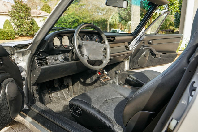 Used 1998 Porsche 911 Carrera image 30