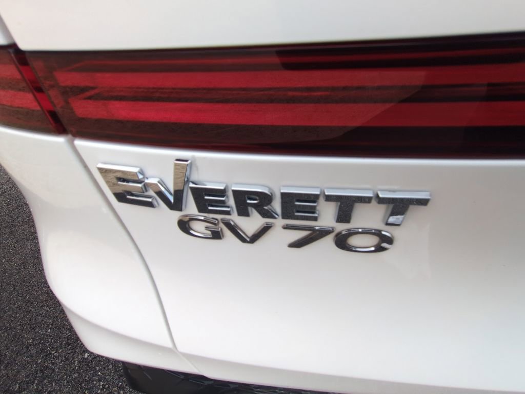 Used 2022 Genesis GV70 2.5T w/ Sport Prestige Package AWD/4WD image 32