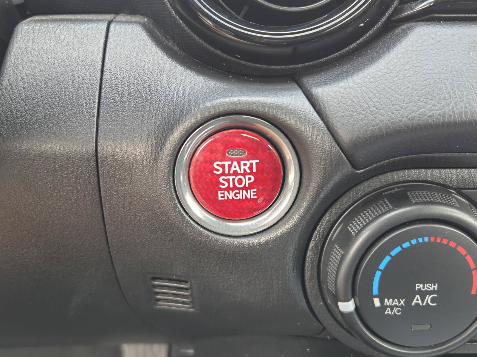 Used 2020 MAZDA MX-5 Miata RF Club RWD image 10