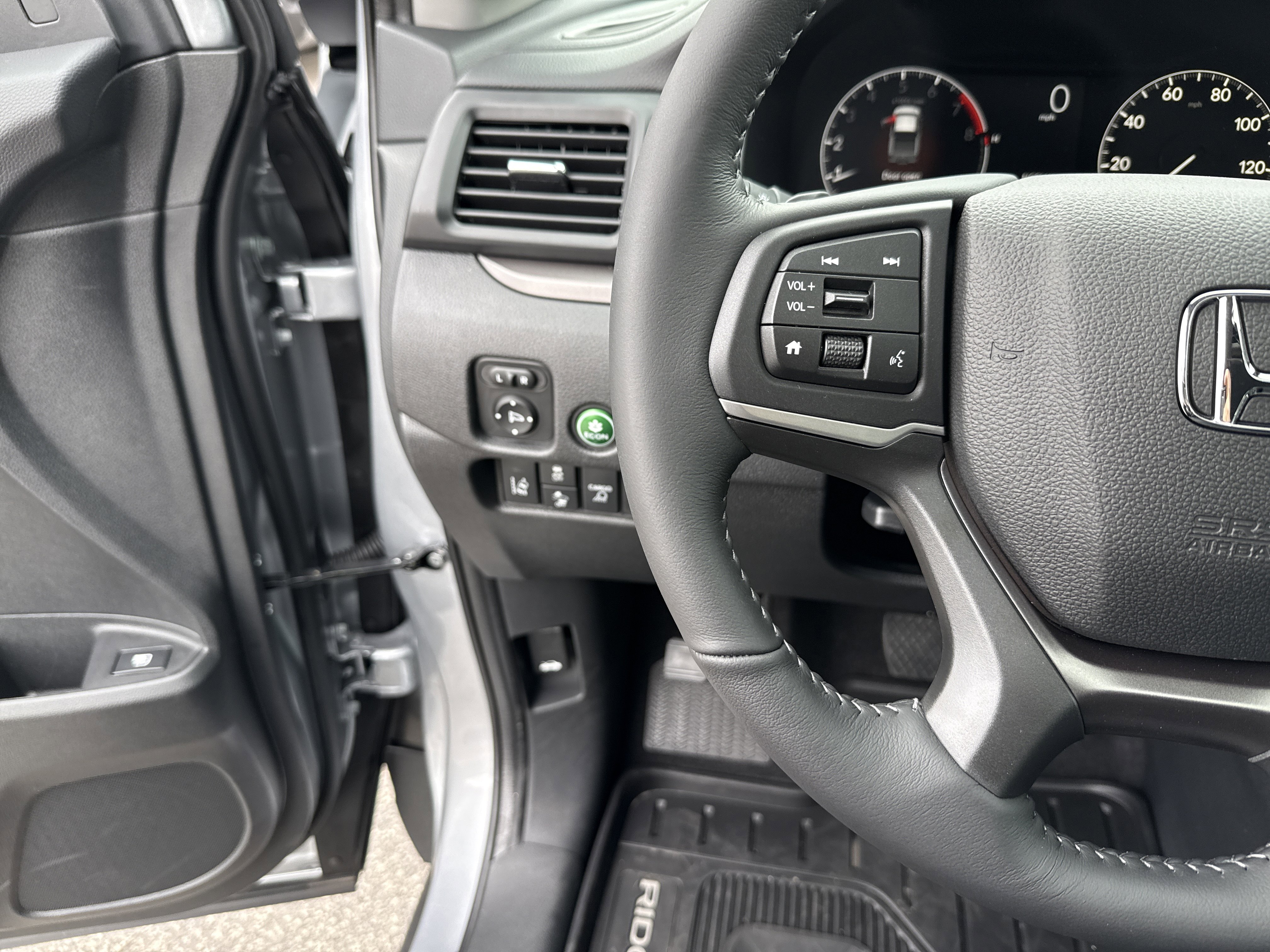 New 2026 Honda Ridgeline RTL image 17