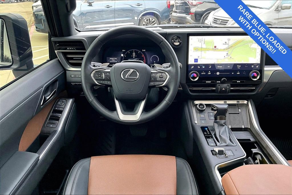 Used 2025 Lexus GX 550 image 7