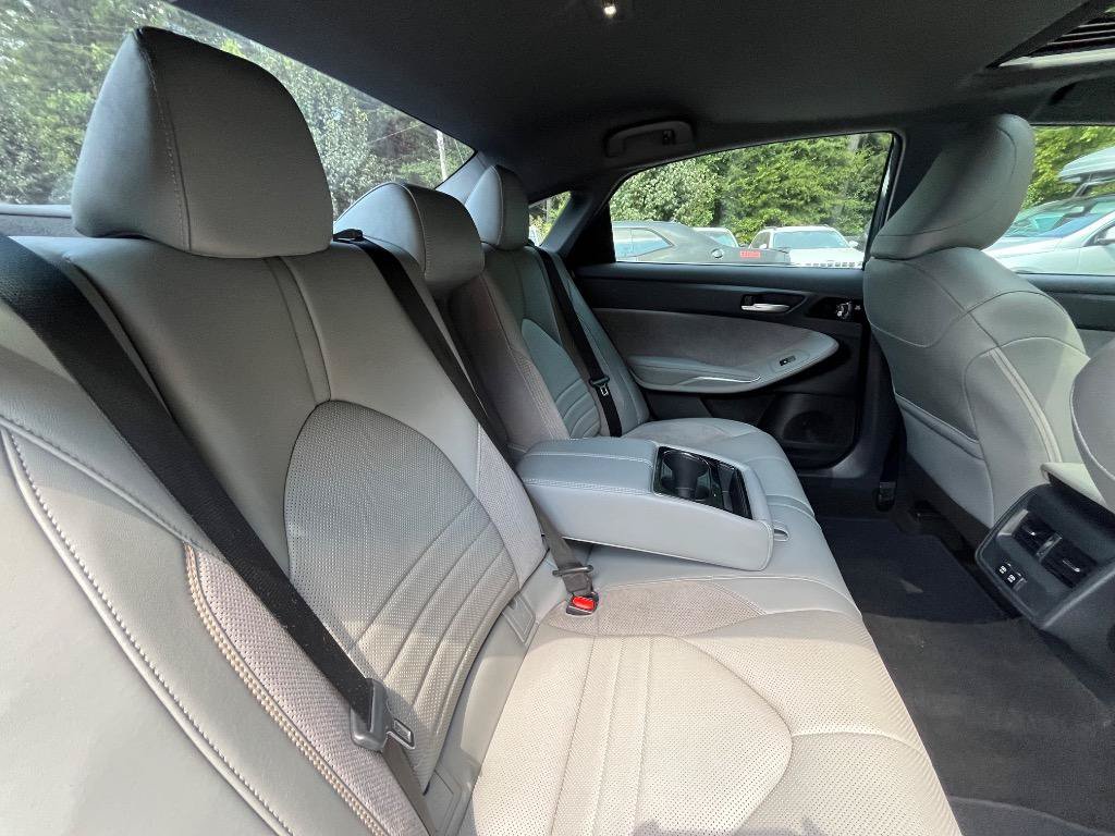 Used 2019 Toyota Avalon XSE w/ Four Season Floor Mat Package FWD image 30